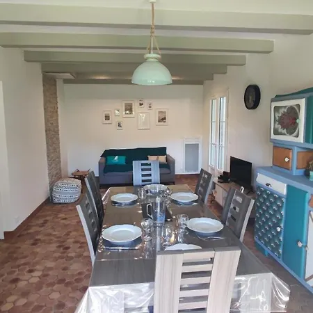 Maison A 8 Min A Pied De La Avec Jardin Clos Et Ombrage * سا جورج دوليه