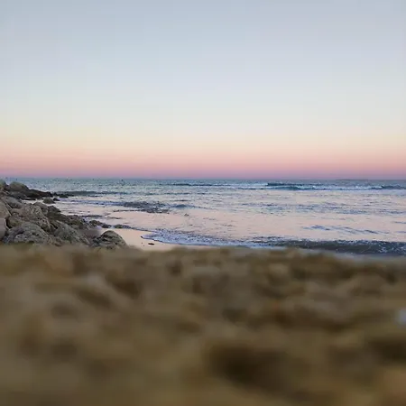 Maison A 8 Min A Pied De La Avec Jardin Clos Et Ombrage بيت للعطل سا جورج دوليه
