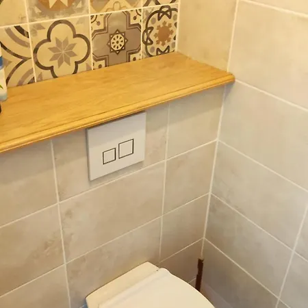 Maison A 8 Min A Pied De La Avec Jardin Clos Et Ombrage * سا جورج دوليه