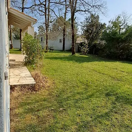 Maison A 8 Min A Pied De La Avec Jardin Clos Et Ombrage *