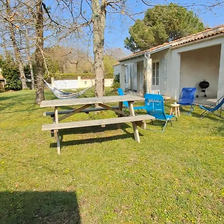 Maison A 8 Min A Pied De La Avec Jardin Clos Et Ombrage * سا جورج دوليه