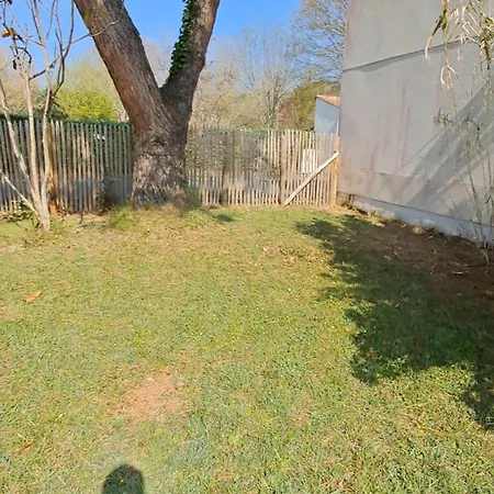 بيت للعطل Maison A 8 Min A Pied De La Avec Jardin Clos Et Ombrage سا جورج دوليه