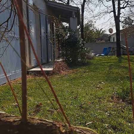 بيت للعطل Maison A 8 Min A Pied De La Avec Jardin Clos Et Ombrage سا جورج دوليه