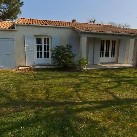 بيت للعطل Maison A 8 Min A Pied De La Avec Jardin Clos Et Ombrage *