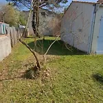 Ferienhaus Maison A 8 Min A Pied De La Avec Jardin Clos Et Ombrage