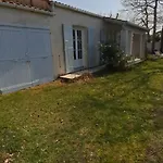 Ferienhaus Maison A 8 Min A Pied De La Avec Jardin Clos Et Ombrage *
